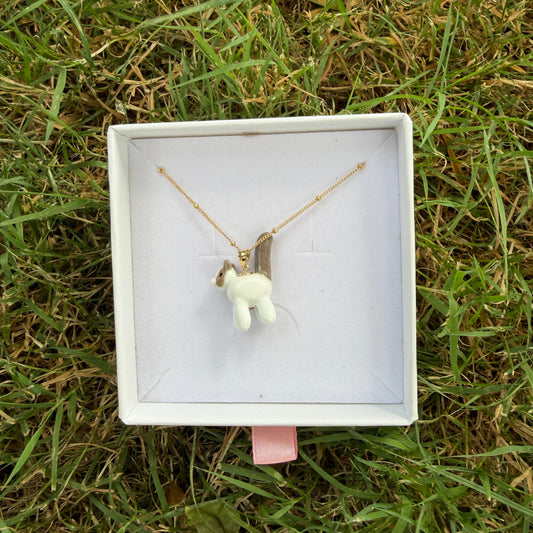 White & grey cat necklace