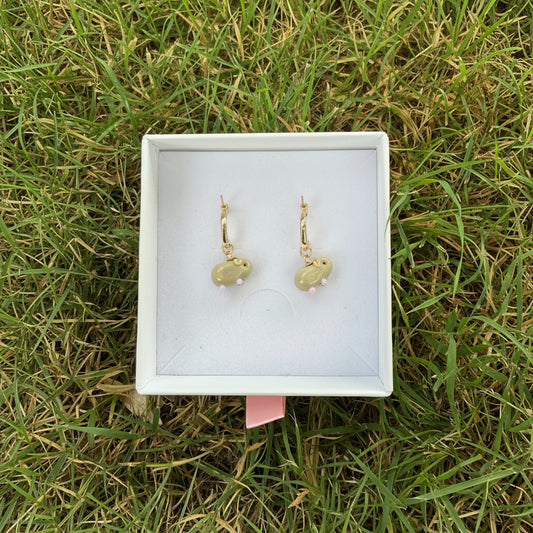 Blonde guinea pig earrings